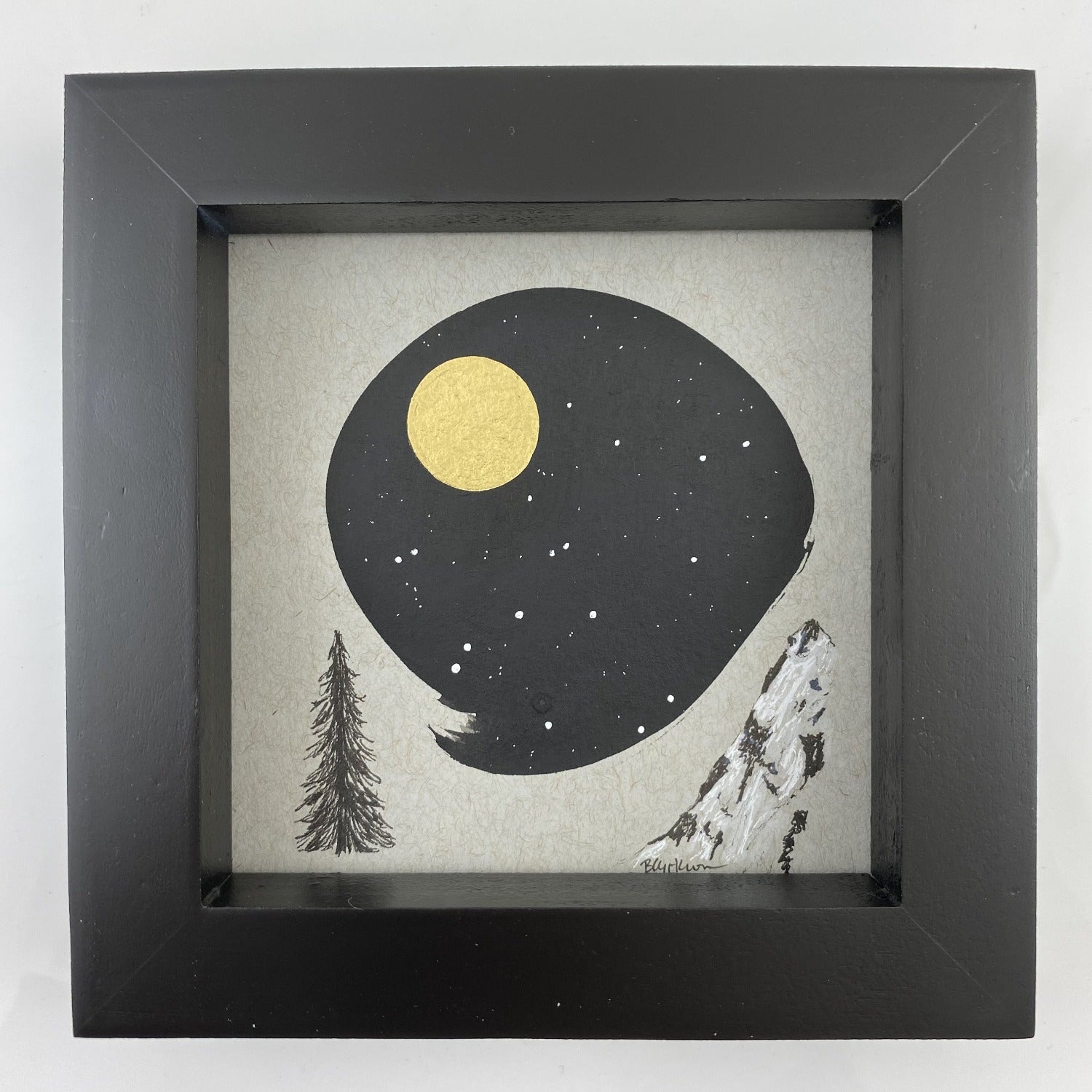 Lynx Constellation with Solo Tree and Steep Mountain - Grey and Gold Collection 