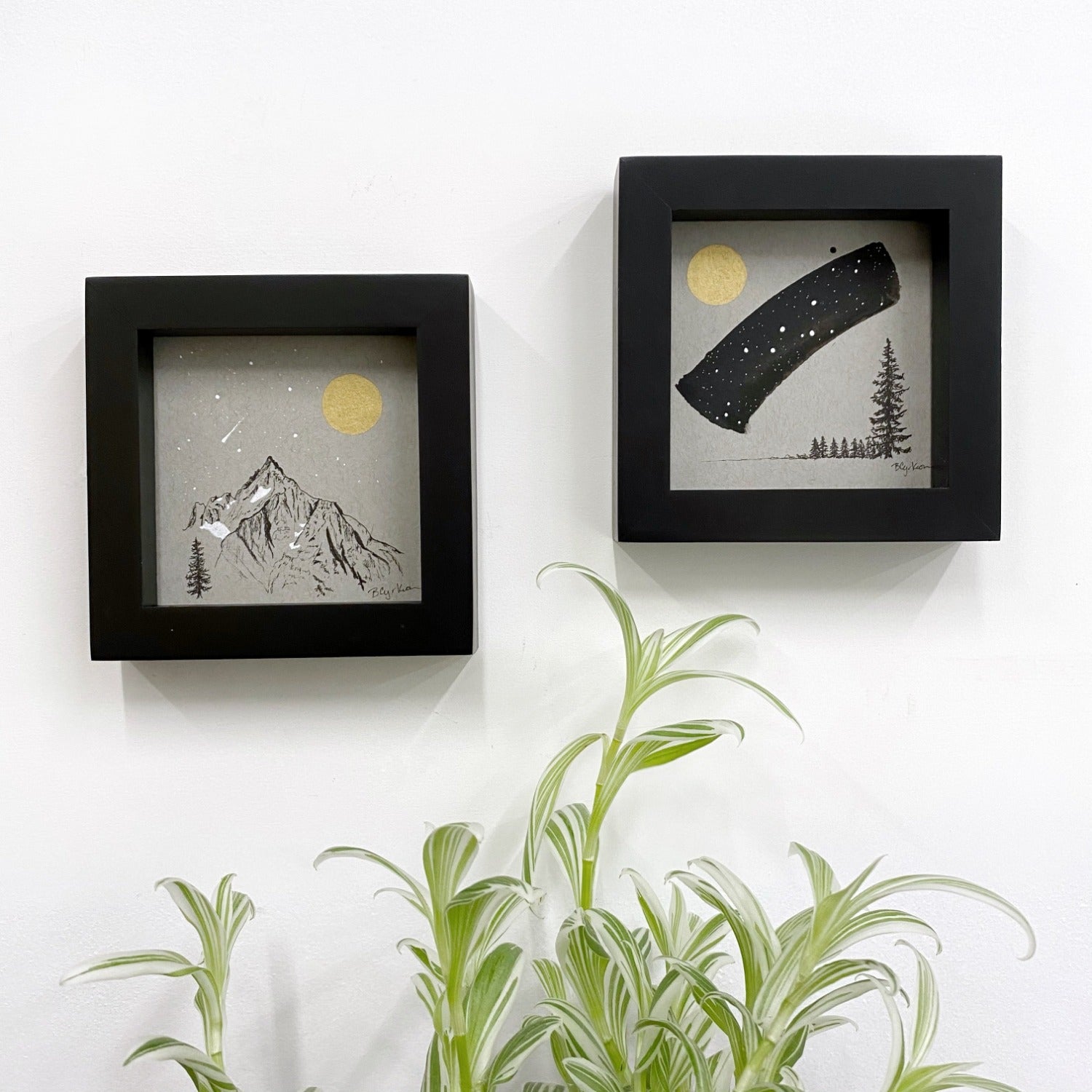 Lynx Constellation with Solo Tree and Steep Mountain - Grey and Gold Collection 
